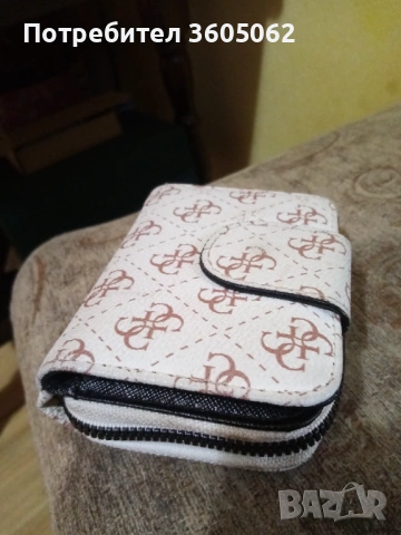 Продавам ново дамско портмоне 