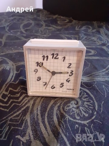 Стар часовник,будилник Ruhla, снимка 1 - Други ценни предмети - 29864803