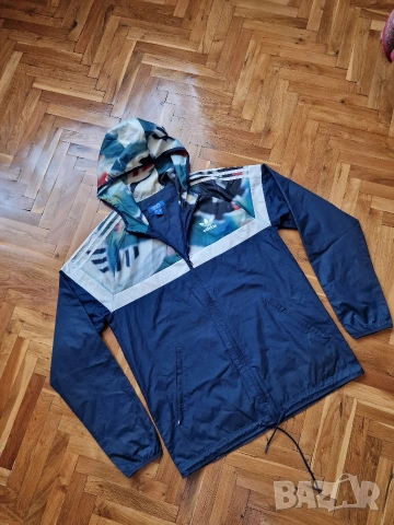 Страхотно мъжко яке ветровка ADIDAS размер М , снимка 2 - Якета - 54255098