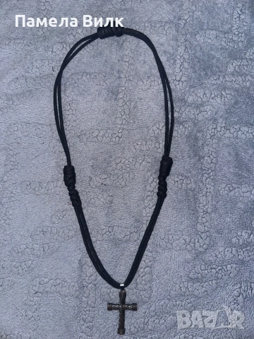 Медальон с кръст