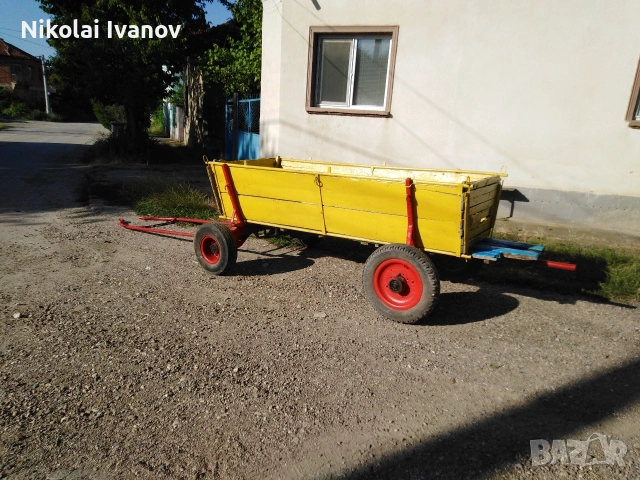 Конска каруца с гумени колелета 
