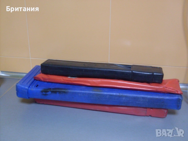 Аварийни светлоотразителни авто триъгълници., снимка 3 - Аксесоари и консумативи - 53937486