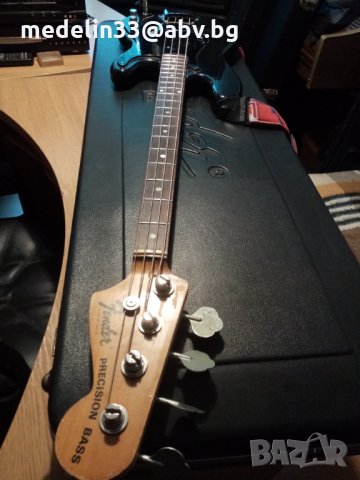 Стар 1970 куфар BASS CASE, за Fender bass, made in USA. , снимка 1 - Китари - 30050112
