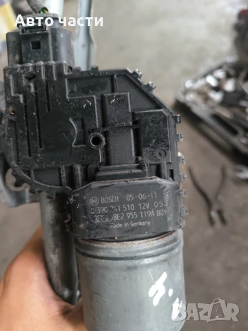 Мотор за предна чистачка за Audi A4 Sedan 2006 8e2955119a 0390241510, снимка 2 - Части - 50831260