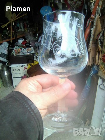 Немска стъклена чаша за вино с инкрустирано име и Фолксваген, снимка 3 - Други ценни предмети - 40679759