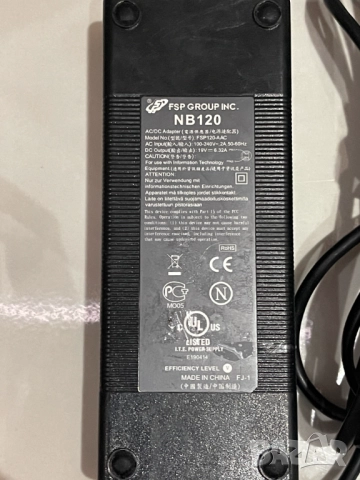 Универсално захранване FSP NB120, снимка 2 - Кабели и адаптери - 52868276