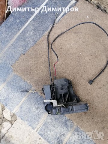 Ключалка от Мерцедес, снимка 3 - Части - 31897476