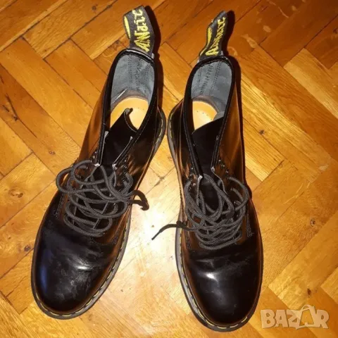 Dr Martens 42 номер черни, снимка 2 - Мъжки боти - 44696760