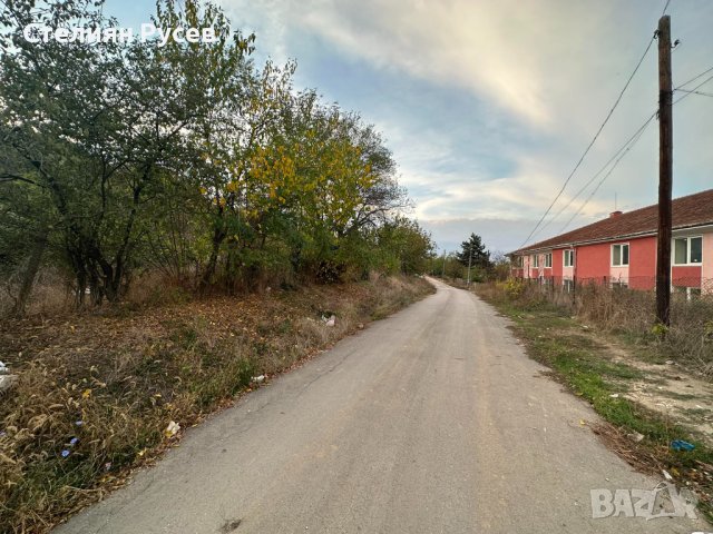 911кв.м  имот / парцел / градина в село Калипетрово , до Добруджанска къща - намира се срещу заведен, снимка 2 - Парцели - 42832736