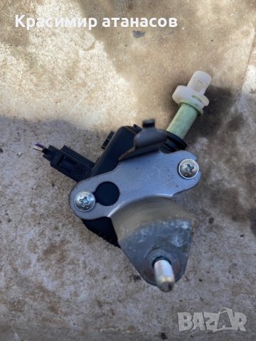 Машинка резервоар за Тойота Авенсис Т25.77030 05011, снимка 4 - Части - 37557695