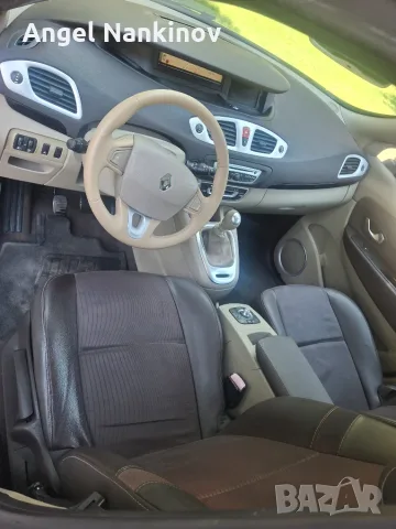 RENAULT SCENIC 3, снимка 10 - Автомобили и джипове - 55792425