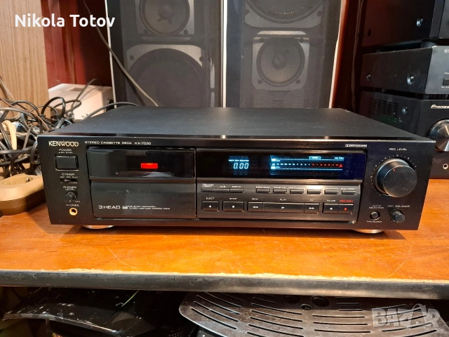 Продава се триглав дек Kenwood KX-7030.