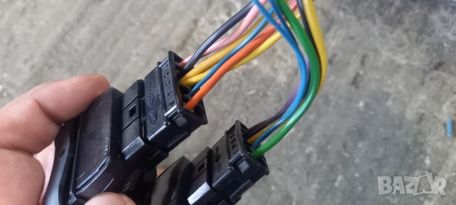 Бутони ел. стъкла Dacia Sandero, снимка 2 - Части - 51585913