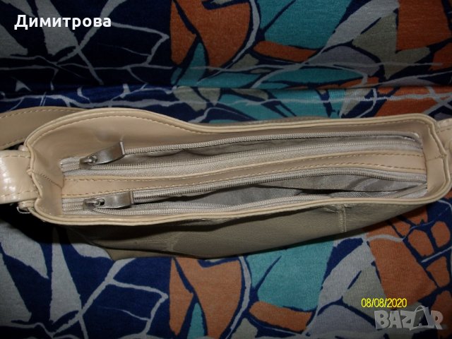 Продавам чисто нова бежова чанта, снимка 5 - Чанти - 18319337