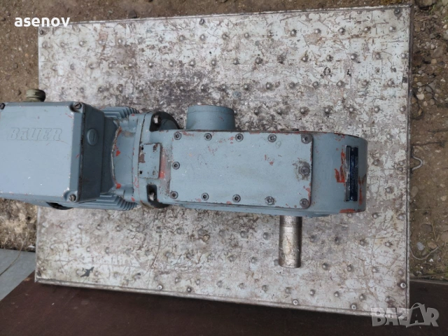 редуктор- двускоростен, снимка 3 - Електродвигатели - 53204887