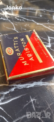 Стари цигари Muratti's Ariston , снимка 2 - Антикварни и старинни предмети - 52401959
