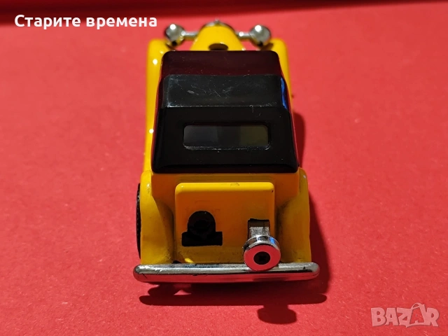 Винтидж Запалка Пиезо TOYS MG PRESSED STEEL, снимка 4 - Запалки - 54349006