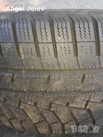зимни гуми 235/55/17, снимка 3 - Гуми и джанти - 29901962
