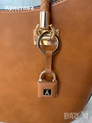 Дамска чанта patrizia pepe, снимка 7 - Чанти - 51710607