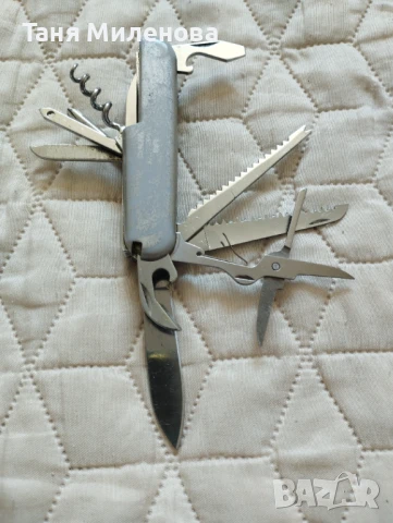Колекционерско джобно ножче със много възможности ( ножичка, отварачка отверка и пр.), снимка 3 - Антикварни и старинни предмети - 51129642