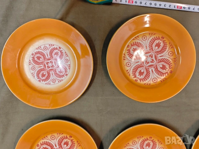 Продавам български чинии, снимка 12 - Сервизи - 53938478