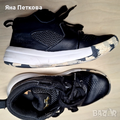 Детски маратонки Under armor, снимка 2 - Детски маратонки - 51507078