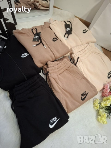 Nike Ватиран Дамски Комплект Различни Цветове , снимка 3 - Спортни екипи - 52890985