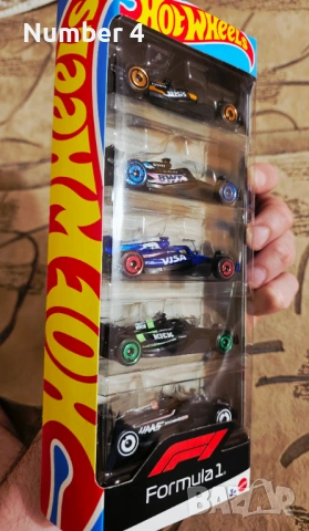 Комплект метални колички Hot Wheels - Formula 1 1:64 , снимка 4 - Коли, камиони, мотори, писти - 54135355