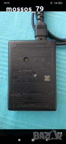 Зарядно устройство Сони, снимка 2 - Батерии, зарядни - 30895733