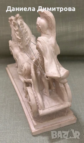 Голяма фигура на гладиатор в колесница с коне от алабастър, снимка 4 - Други ценни предмети - 51144048