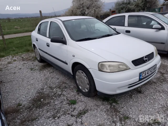 Опел астра г 2008г., снимка 3 - Автомобили и джипове - 49639185