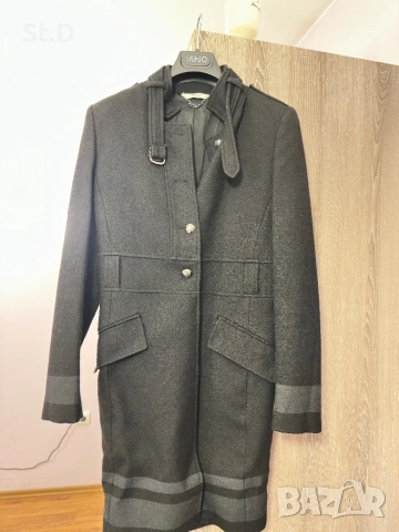 Палто Liu Jo, снимка 2 - Палта, манта - 53045598