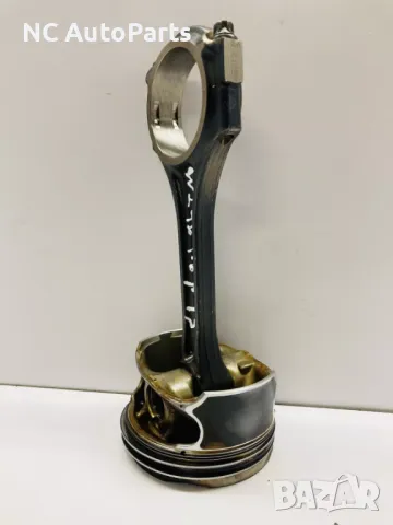 Бутало с биела за MERCEDES Мерцедес B class W246 1.6 122 коня OM270.910 2013, снимка 2 - Части - 47452281