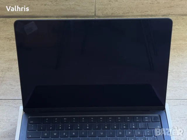 Apple MacBook Air 13” / M3 Chip / 2024 / 8GB RAM / 256GB SSD / Retina Display / A3113, снимка 3 - Лаптопи за работа - 56078046