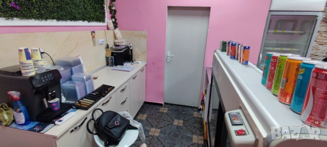 Дава се под наем сладкарница в центъра на Силистра , снимка 5 - Магазини - 53228708