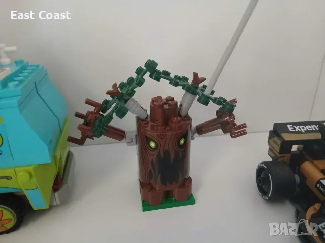 LEGO 75902 The Mystery Machine Scooby Doo, снимка 2 - Конструктори - 56456108