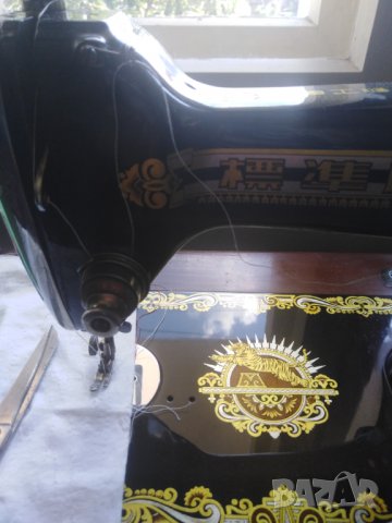 Стара крачна шевна машина, снимка 2 - Шевни машини - 29214602
