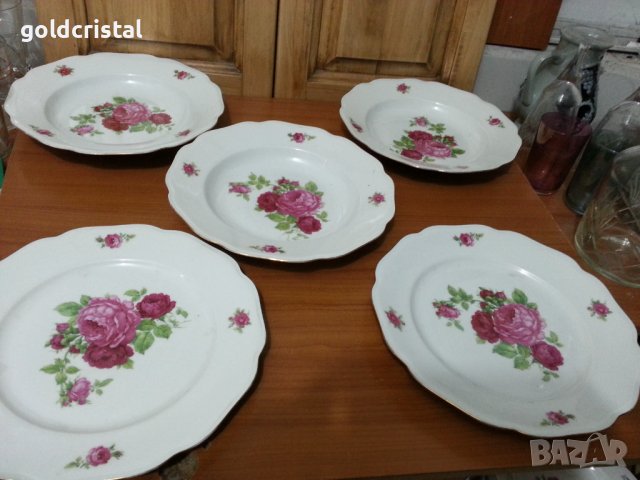 Стар порцелан чинии