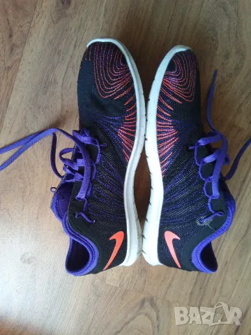 Дамски маратонки Nike UK 4.5 / 37 номер, снимка 2 - Маратонки - 48360637