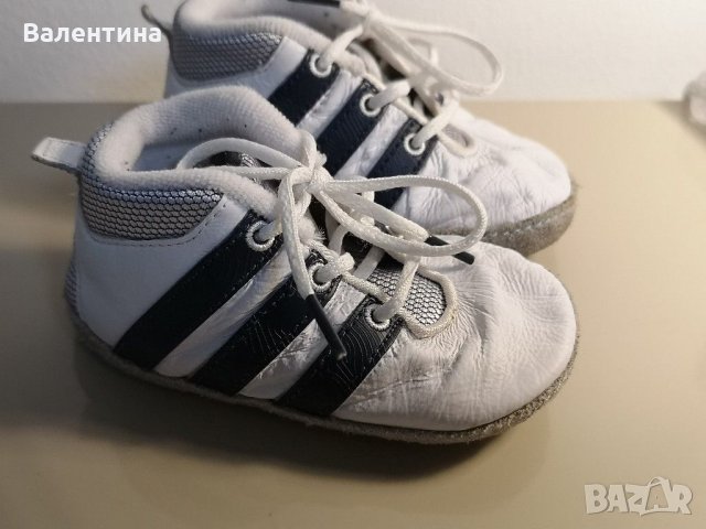 Бебешки обувки Adidas, снимка 1 - Бебешки обувки - 30708780