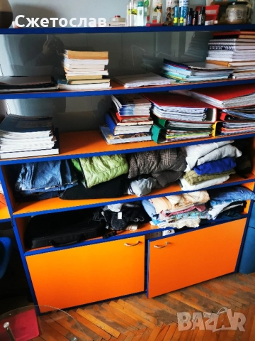 Шкаф с етажерки, снимка 2 - Шкафове - 51929059