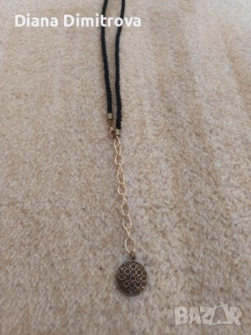 Продавам дамски гердан