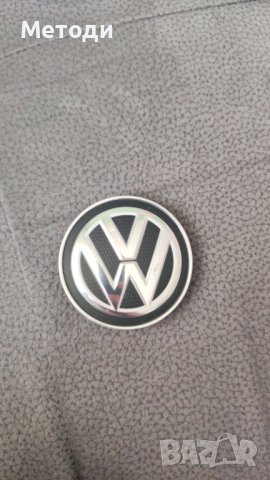 Капачка за джанти VW 65mm Volkswagen Golf Passat Touran, снимка 1 - Аксесоари и консумативи - 44183208
