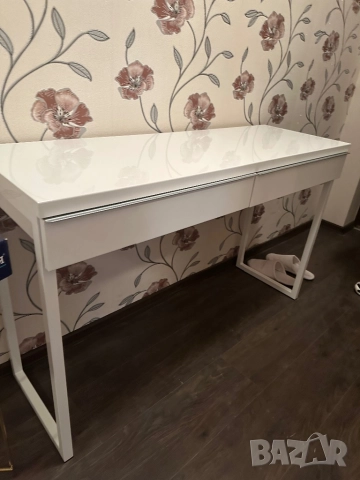 Бял лак бюро ikea besta, снимка 5 - Бюра - 51672805