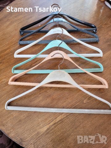 Закачалки за дрехи