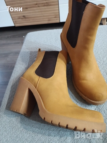 Дамски боти