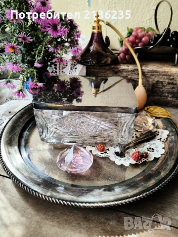 Кристална кутия със сребърен капак 925, снимка 2 - Антикварни и старинни предмети - 51862370