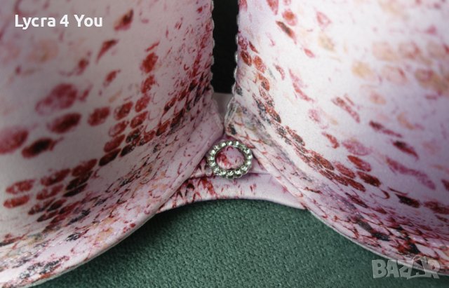 Primark 80D/C нов сатенен сутиен, снимка 3 - Бельо - 42796277