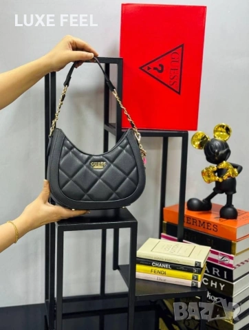 Guess ✨Дамски Чанти , снимка 11 - Чанти - 54335991