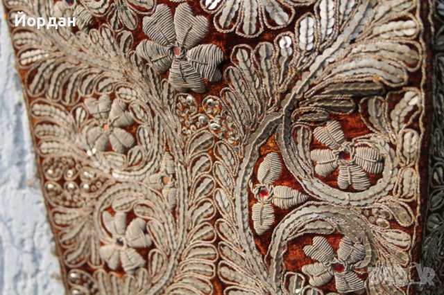 Богато украсен ръкав от носия сребърна сърма, снимка 8 - Антикварни и старинни предмети - 40834434